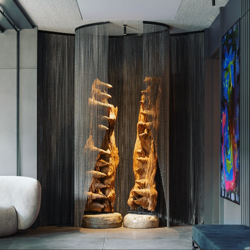 Proteção de esculturas feitas de correntes Dropiron